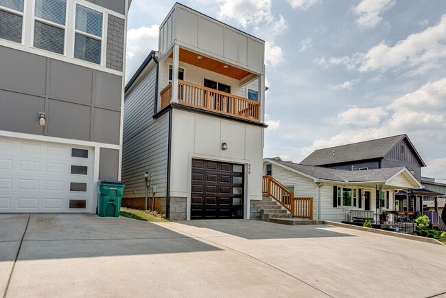 998 Spain Ave in Nashville, TN - Building Photo - Building Photo