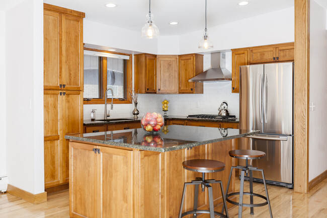 527 Virginia Ave, Unit 1
