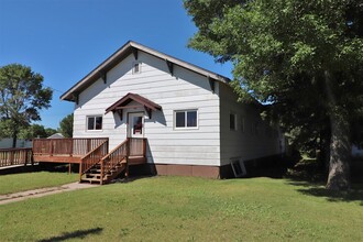 300 Main St in Sherwood, ND - Building Photo - Building Photo