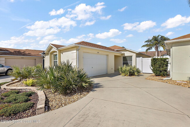 property at 1787 Foliage Ln