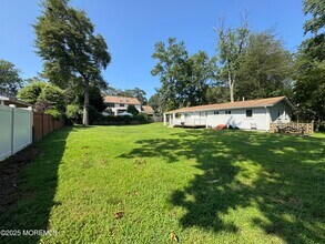 220 Highwood Rd in Ocean Township, NJ - Building Photo - Building Photo