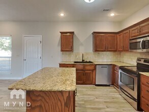 805 Sand St in Cave Springs, AR - Building Photo - Building Photo