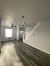 2080 E Pacific St in Philadelphia, PA - Building Photo - Building Photo