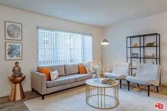 1833 Normandie Ave in Los Angeles, CA - Building Photo - Building Photo