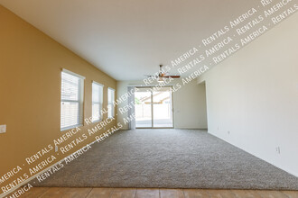 970 E Bellerive Pl in Chandler, AZ - Building Photo - Building Photo