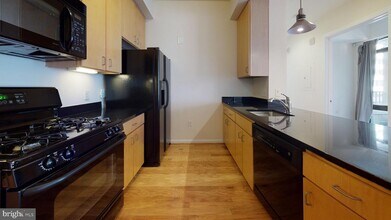 1001 L St NW-Unit -508 in Washington, DC - Foto de edificio - Building Photo