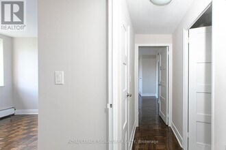 9 Deer Park Crescent in Toronto, ON - Building Photo - Building Photo