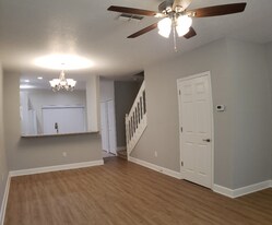 8671 Hunters Key Cir in Tampa, FL - Building Photo