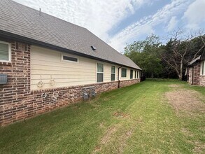 4113 Abbey Pk Dr in Edmond, OK - Building Photo - Building Photo