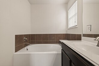 8908 Clovermist Dr in Houston, TX - Building Photo - Building Photo