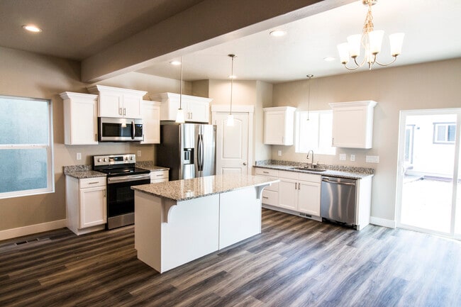 property at 8675 N Shadow Creek Aly