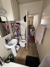 3704 W Heffron Dr in Burbank, CA - Building Photo - Building Photo