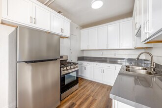 Linda Vista Apartments in Los Angeles, CA - Foto de edificio - Interior Photo