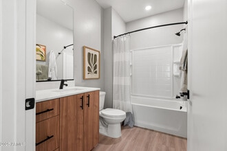 1297 E Broadway Ave in Apache Junction, AZ - Building Photo - Building Photo