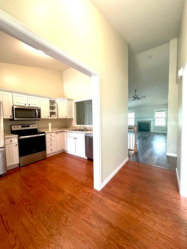 824 Sedgegrass Dr in Champaign, IL - Building Photo - Building Photo