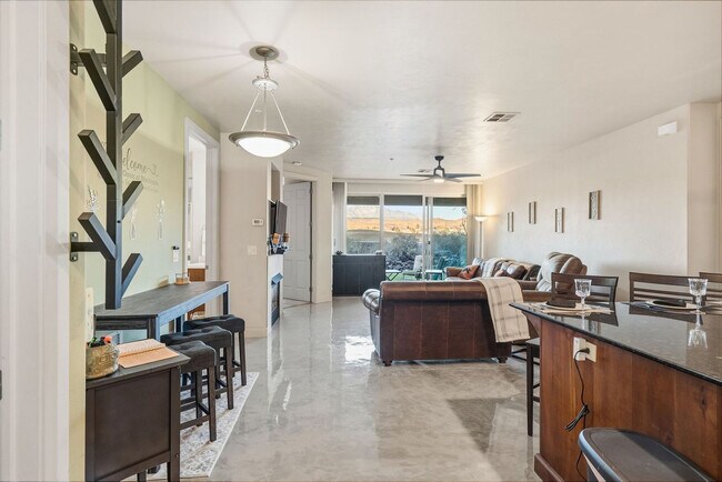 225 N Country Ln in Saint George, UT - Foto de edificio - Building Photo