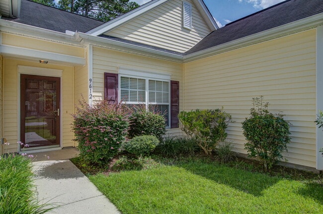 9612 Oldbury Rd in Summerville, SC - Building Photo - Building Photo