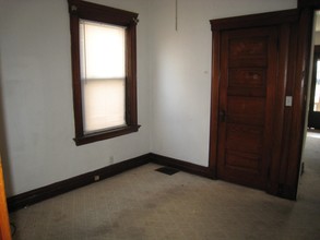 4901 Wesley Ave in Cincinnati, OH - Building Photo - Interior Photo