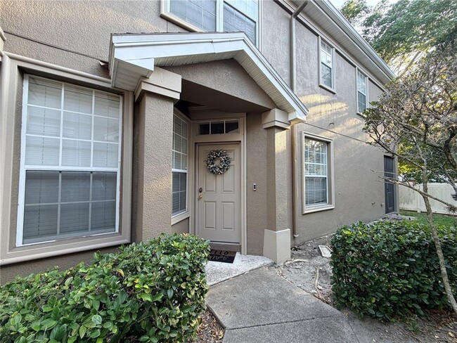 4212 Bismarck Palm Dr in Tampa, FL - Building Photo - Building Photo