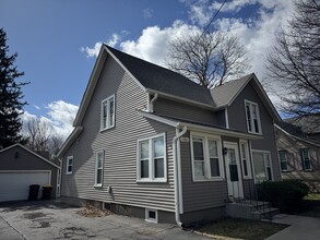 11805 Mill St in Huntley, IL - Building Photo - Building Photo