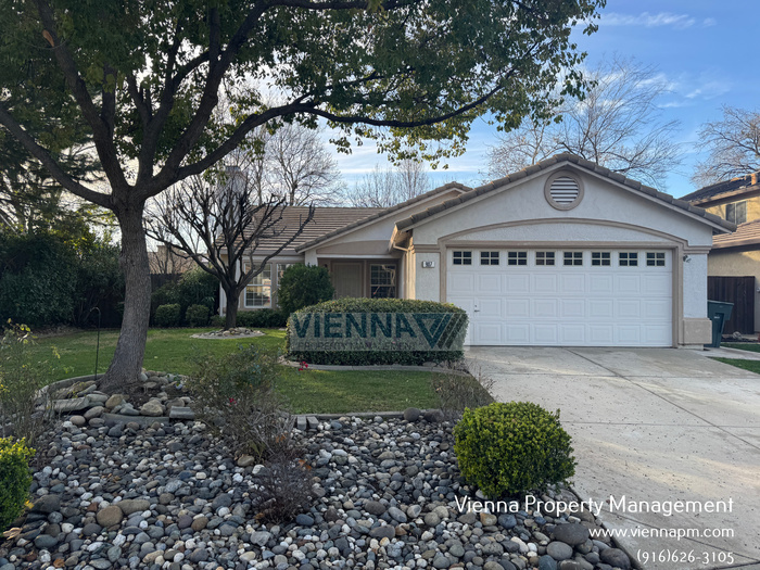 907 Fitzroy Ct in Roseville, CA - Building Photo