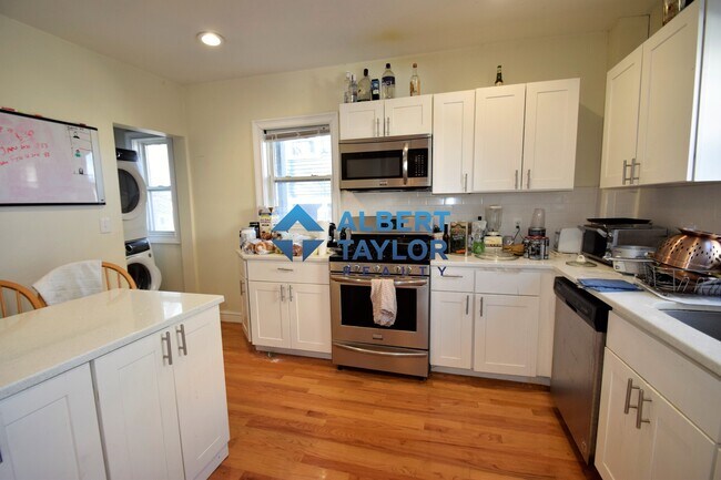 9 Winter Hill Rd, Unit 1