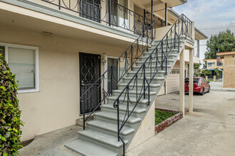 10543 Downey Ave in Downey, CA - Building Photo - Building Photo