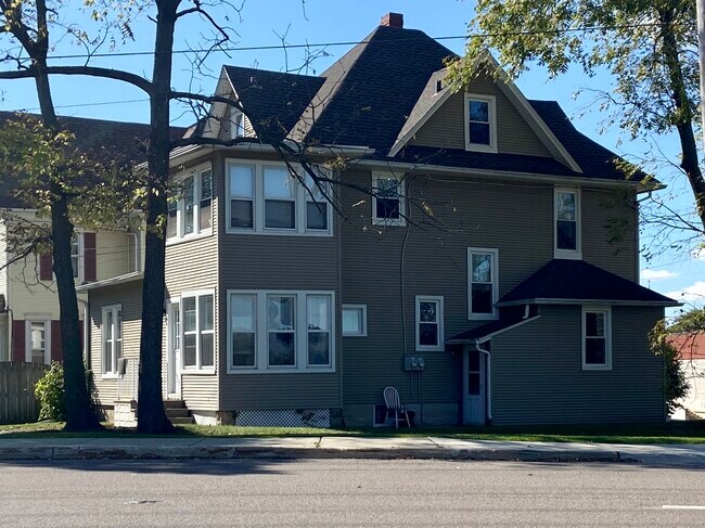 324 Sycamore Rd, Unit 324 - 2