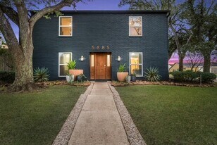 5885 Woodway Dr in Beaumont, TX - Building Photo