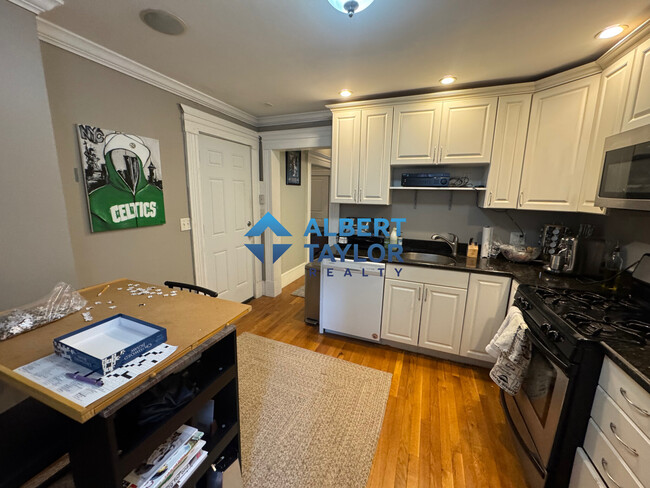 1 Grimes St, Unit 3-1 in Boston, MA - Building Photo - Building Photo