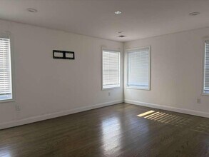 171 N 17th St in East Orange, NJ - Building Photo - Building Photo