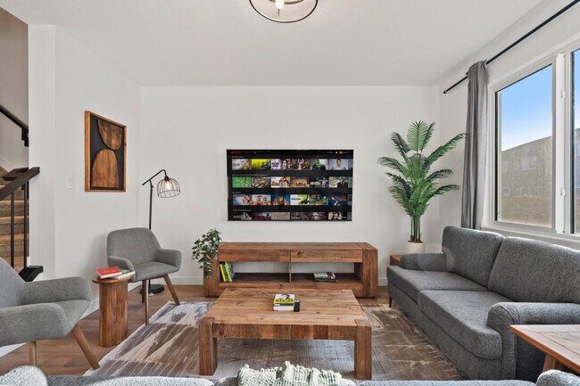 property at 1430 Aster Way NW