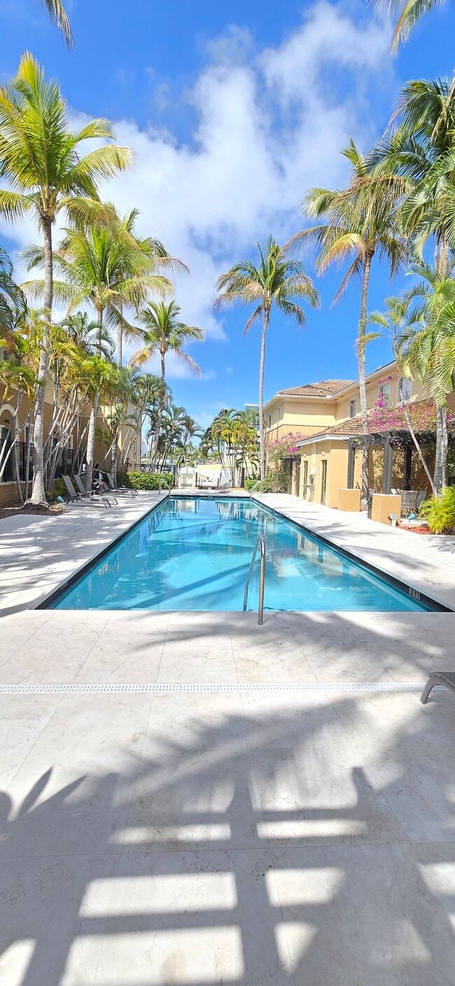 2945 NE 185th St, Unit 1412, Unit 1412