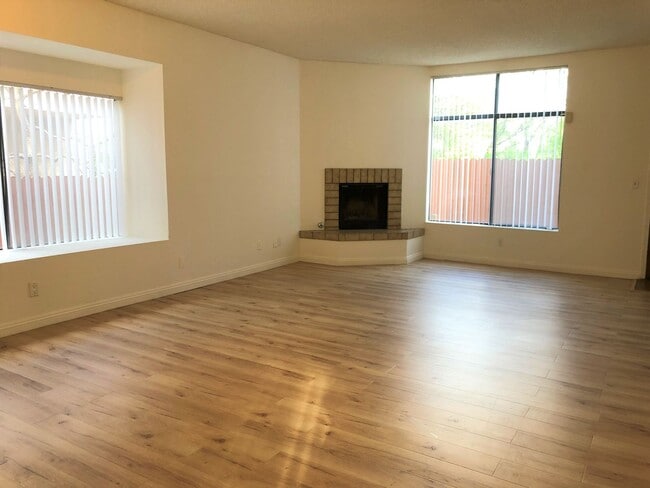 2501 W Grand Ave in Alhambra, CA - Building Photo - Building Photo