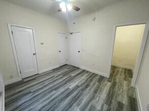 san2749 in Los Angeles, CA - Building Photo - Interior Photo