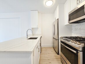 1735 York Ave in New York, NY - Building Photo - Building Photo