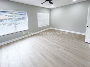 7717 Yoe St in Houston, TX - Building Photo - Building Photo