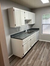 9713 Village Briar in San Antonio, TX - Building Photo - Building Photo