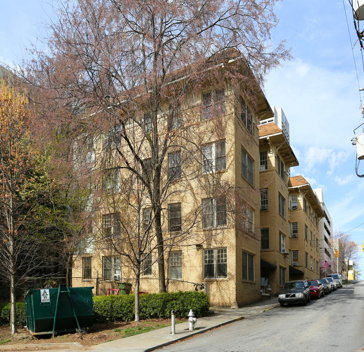 691 Juniper in Atlanta, GA - Foto de edificio