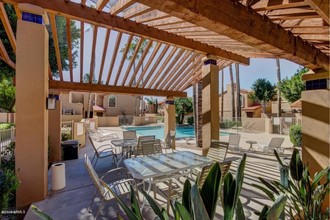 Las Hadas Villas in Scottsdale, AZ - Building Photo - Building Photo