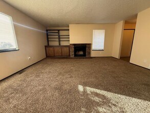 925 Gellatly St in Wenatchee, WA - Foto de edificio - Building Photo