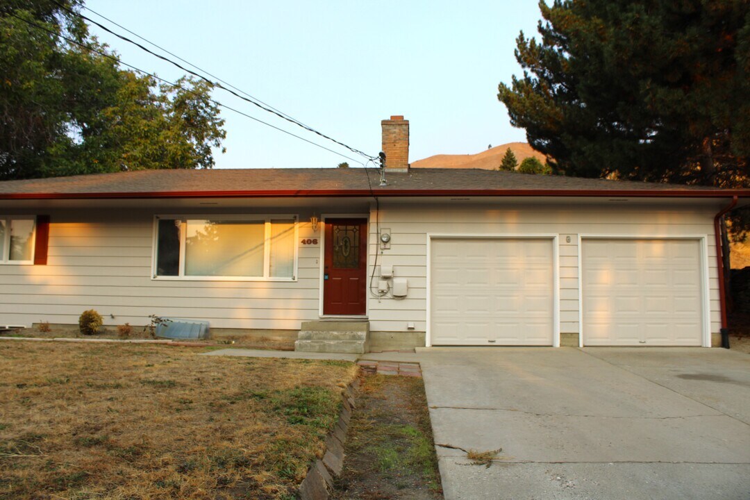 406 Shady Ln in Wenatchee, WA - Foto de edificio