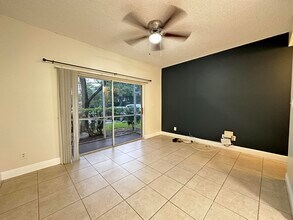 671 Cypress Lake Blvd in Pompano Beach, FL - Building Photo - Building Photo