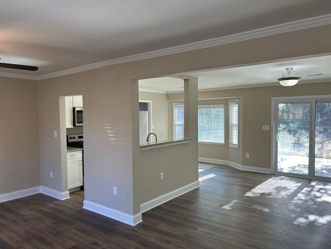 7725 Ovaldale Dr in North Charleston, SC - Building Photo - Building Photo