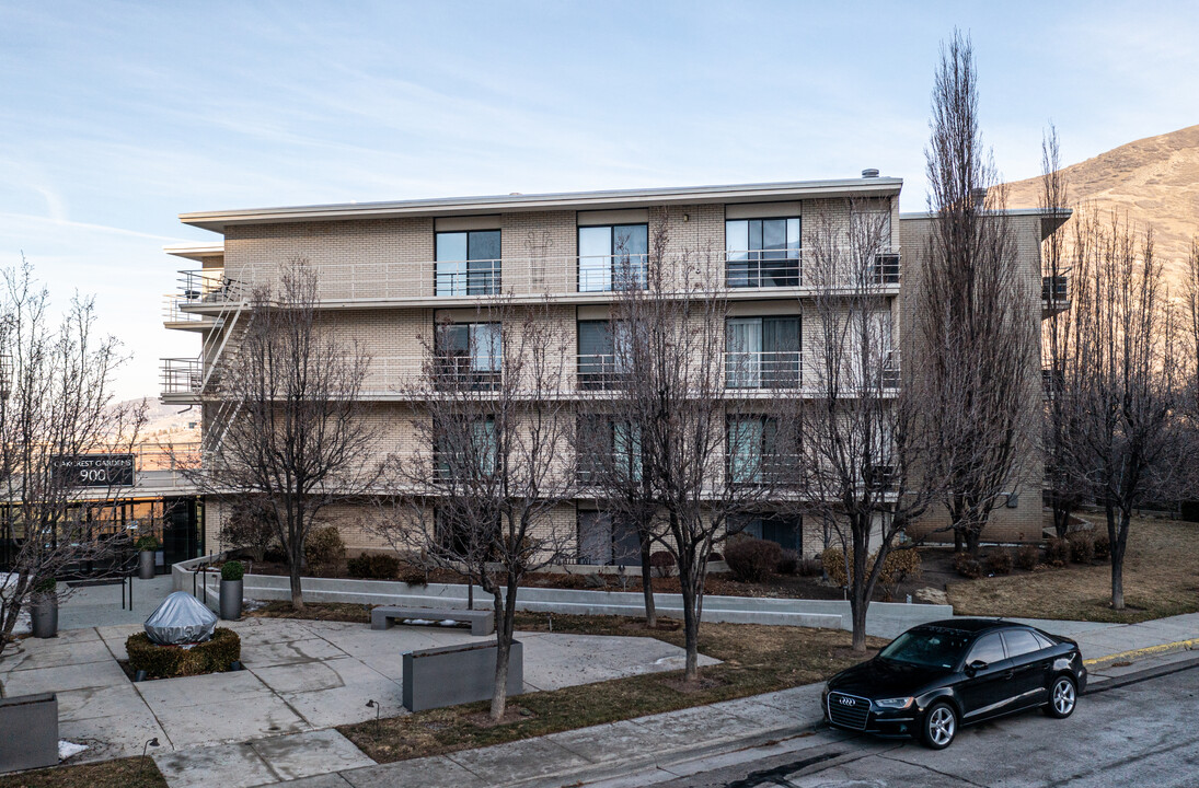 900 S Donner Way in Salt Lake City, UT - Foto de edificio