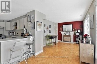 312-312 Reynolds St in Oakville, ON - Building Photo - Building Photo