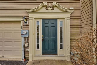 1082 Sparrow Way in Breinigsville, PA - Building Photo - Building Photo