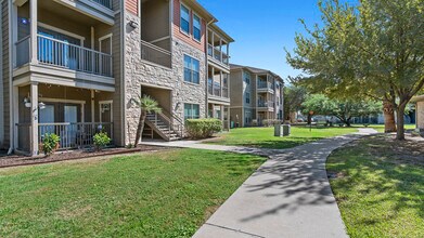 Reserve at Saratoga in Corpus Christi, TX - Building Photo - Building Photo