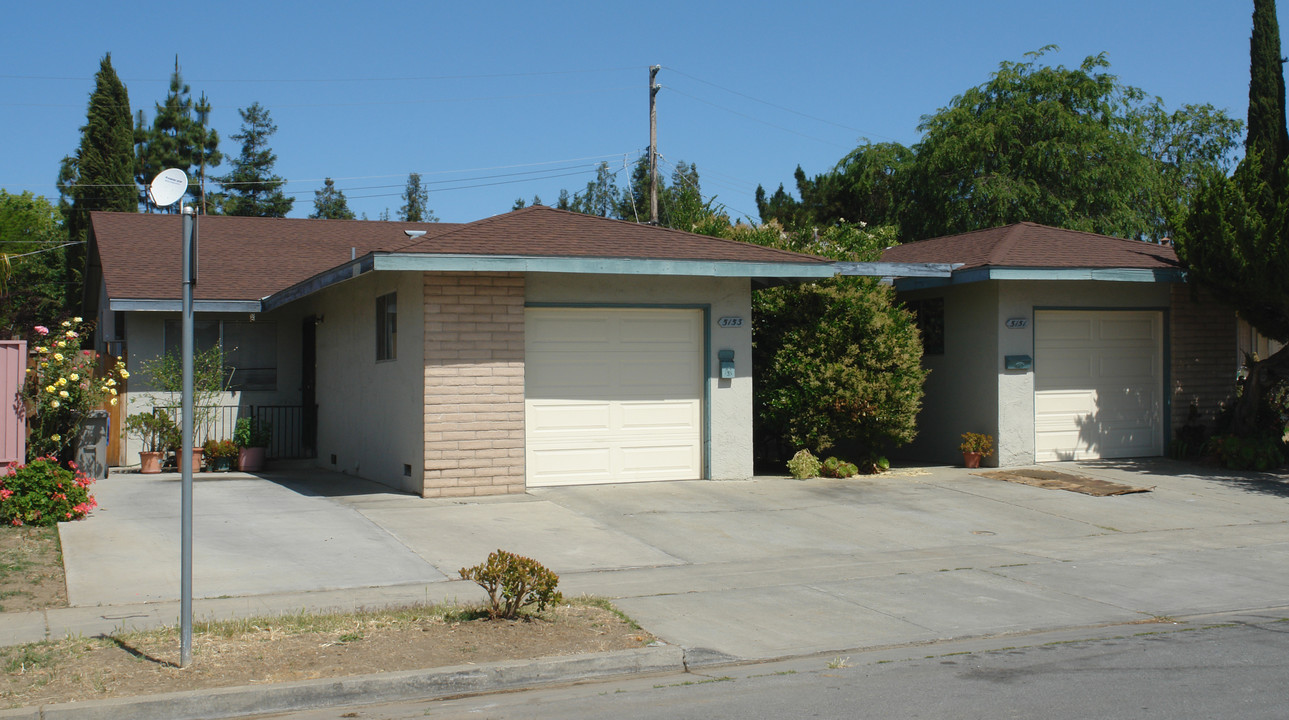 5151-5153 Snow Dr in San Jose, CA - Building Photo