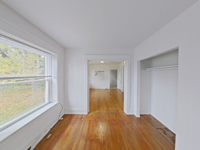 2710 Woodlawn St-Unit -2710 A in Harrisburg, PA - Foto de edificio - Building Photo